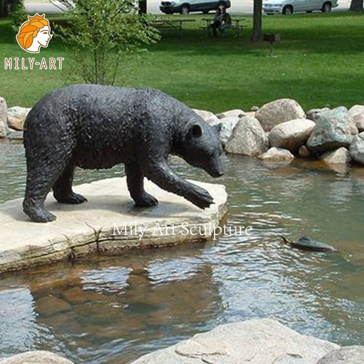 large outdoor bronze bear statue and eagle animal decoration for sale