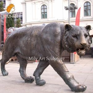 life size outdoor bronze tiger statue park decoration factory supplier