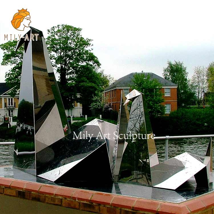 6large metal sculpture mily sculpture