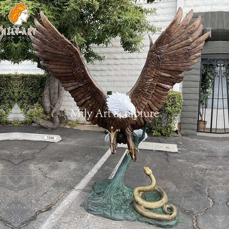 2.eagle yard statues mily sculpture