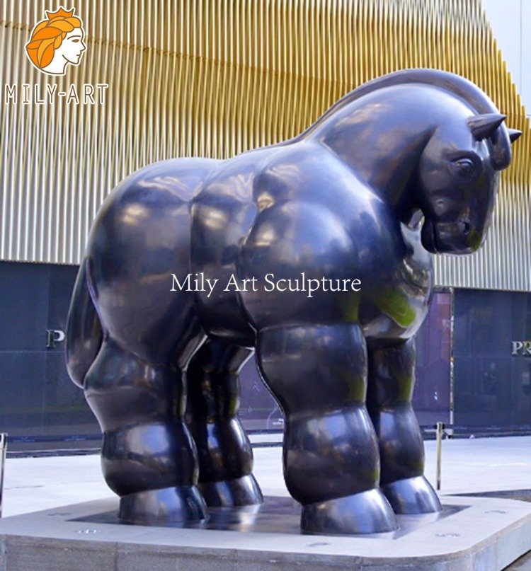 4.fat horse sculpture mily sculpture