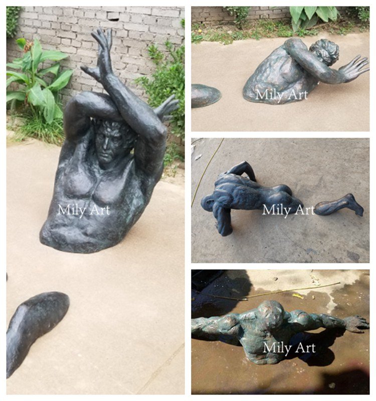 2.1.Matteo Pugliese Sculpture display-Mily Statue