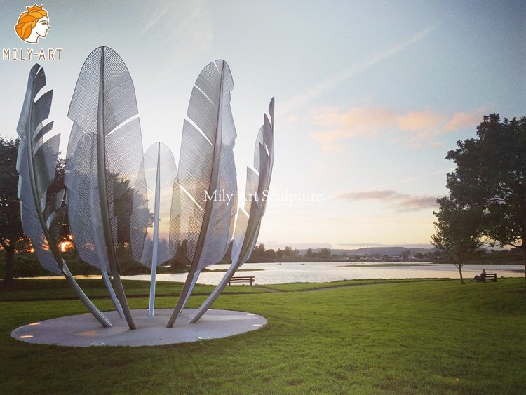 custom large metal feather sculpture park decor manufacturer mlss 079