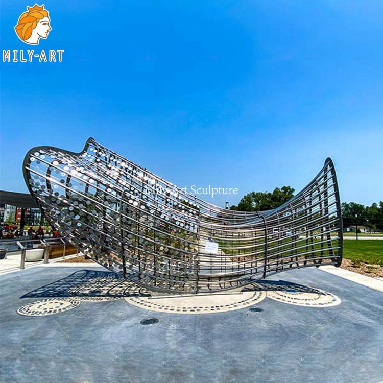 3.stainless steel outdoor sculpture-Mily Statue