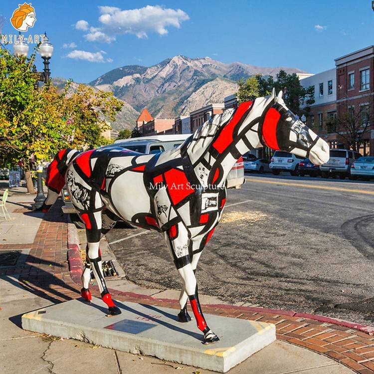 4.life size fiberglass horse statue-Mily Statue