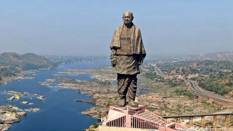 11. the statue of unity