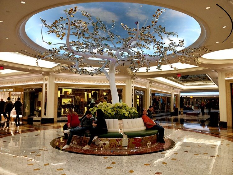 7. artistic tree sculptures 1