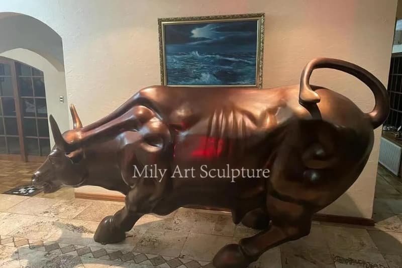 bronze bull statues (1)
