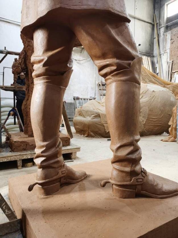 famous bronze memorial no man left behind sculpture mlbs 148