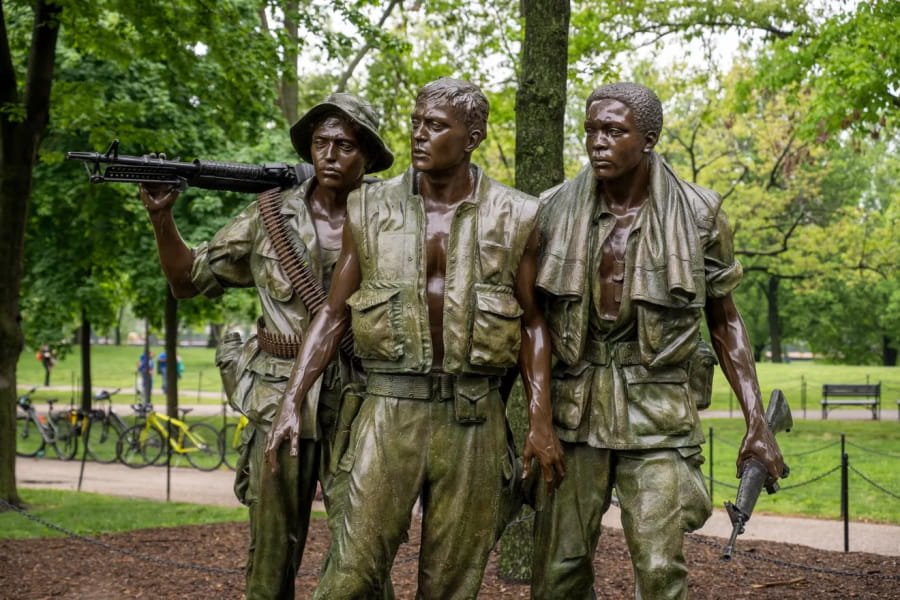 bronze vietnam war memorial statue art for sale mlbs 179