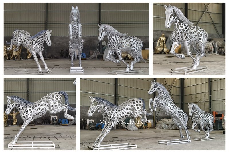 Life Size Metal Horse Sculptures Details