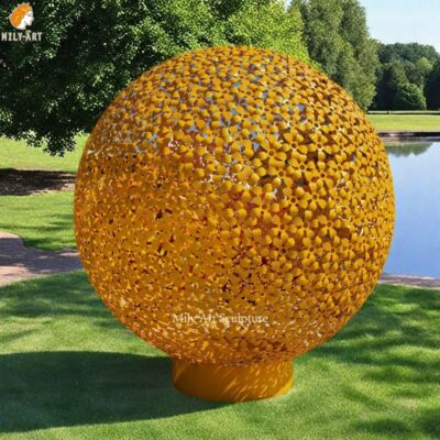 Outdoor Garden Hollow Metal Sphere Sculpture for Riverside Decor