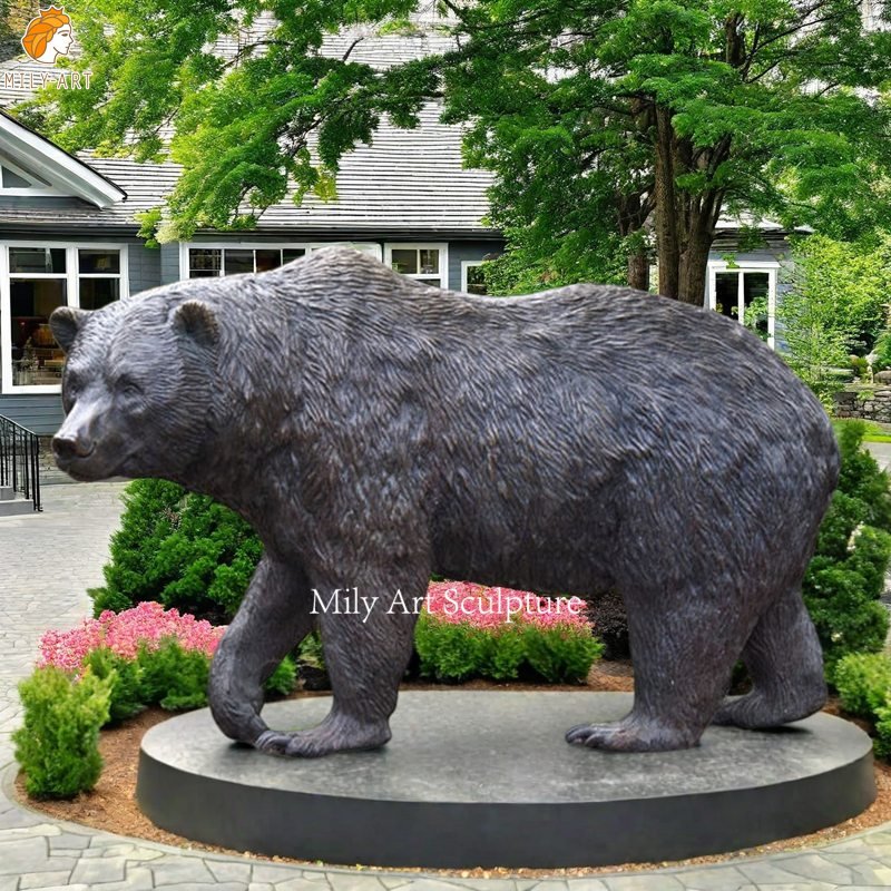 Outdoor Black Grizzly Bear Sculpture Bronze Life-Size