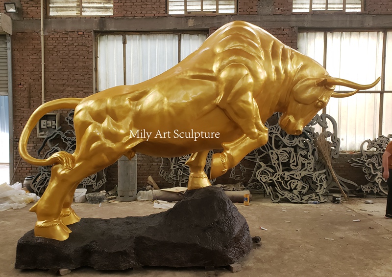 Gold Outdoor Giant Bronze Running Bull Sculpture