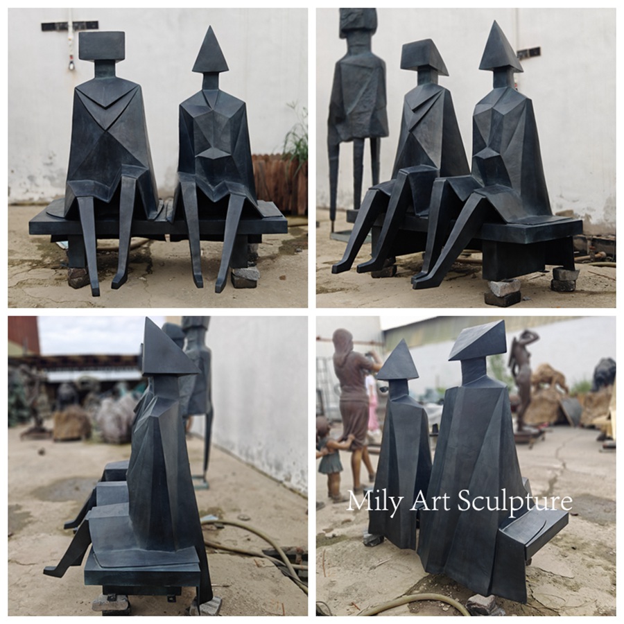 Bronze Sculpture Sitting Couple on Bench Details