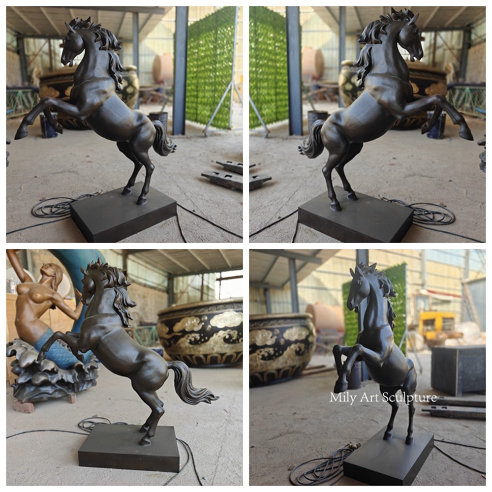 Casting Bronze Rearing Black Horse Statue Details