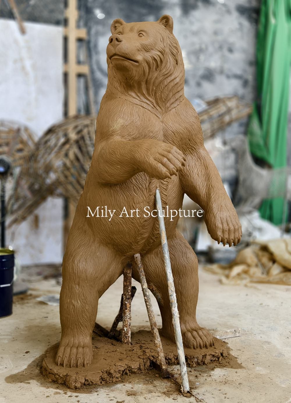 Large Outdoor Bear Statue Clay Model