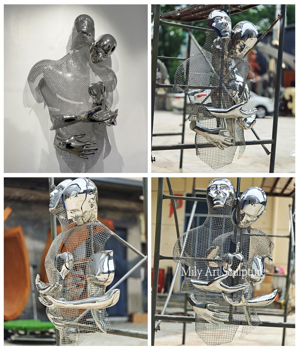 Mirror Polished Stainless Steel Wall Human Sculpture Details