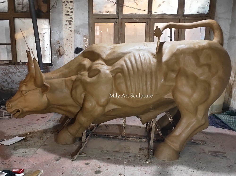 Bronze New York Wall Street Bull Replica Clay Model