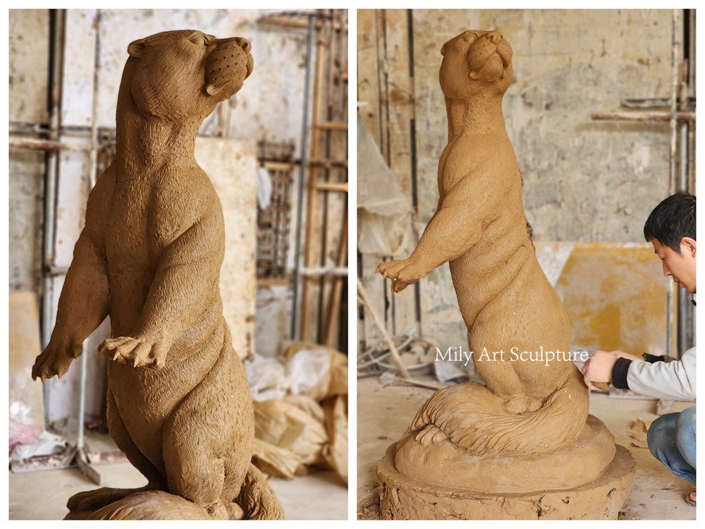 Casting Bronze Otter Garden Statue Clay Model Details