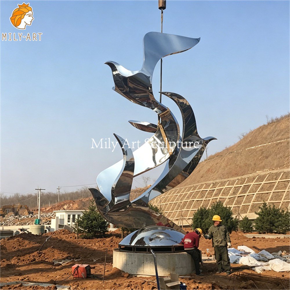 Large Contemporary Metal Bird Sculpture for Outdoor Plaza